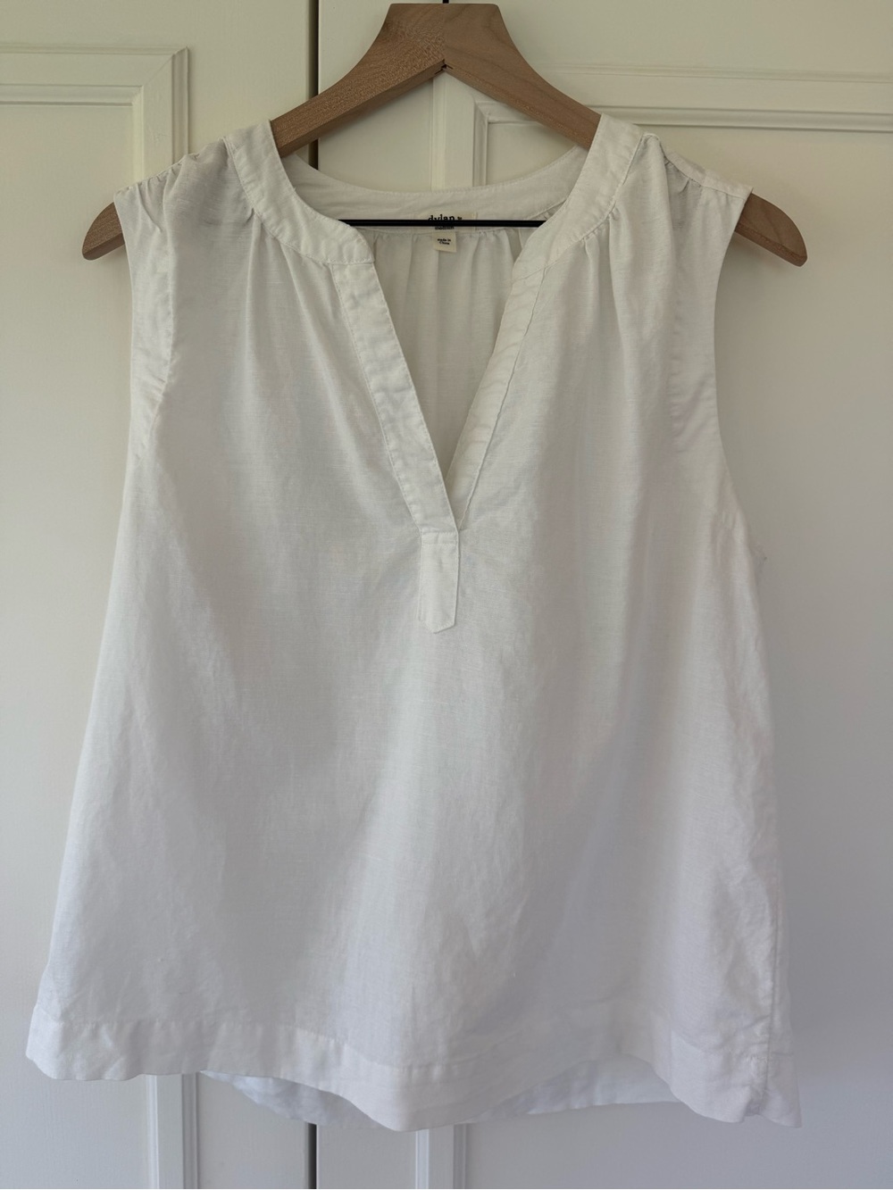Dylan white linen blend tank top, size M